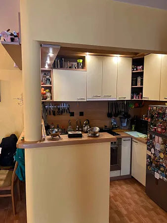 Geräumige 66 m² Wohnung im Zentrum von Budva – nur 500 m vom Meer entfernt — photo 2